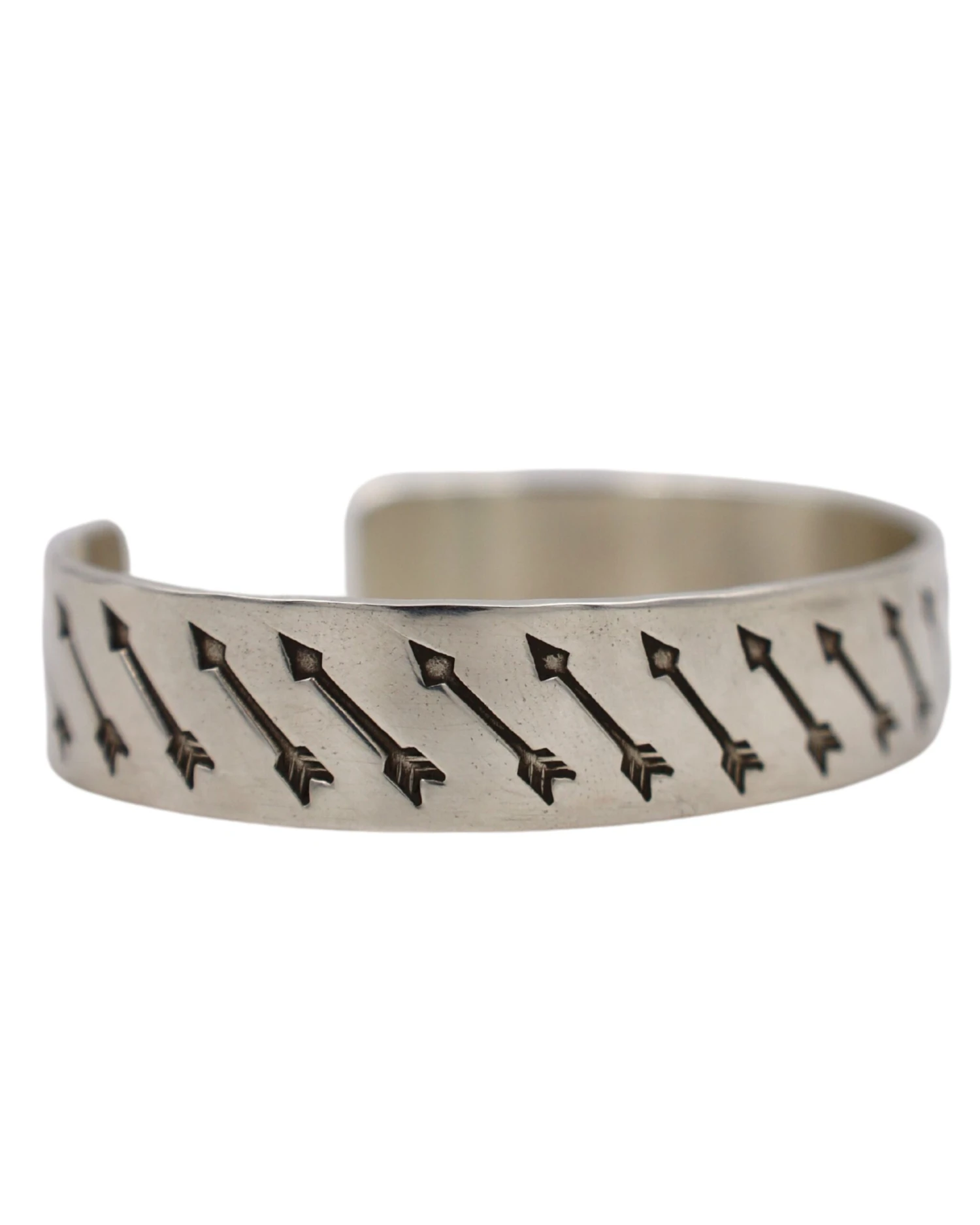 ARROWS IMPRINTED DIAGONAL CUFF - Image 2