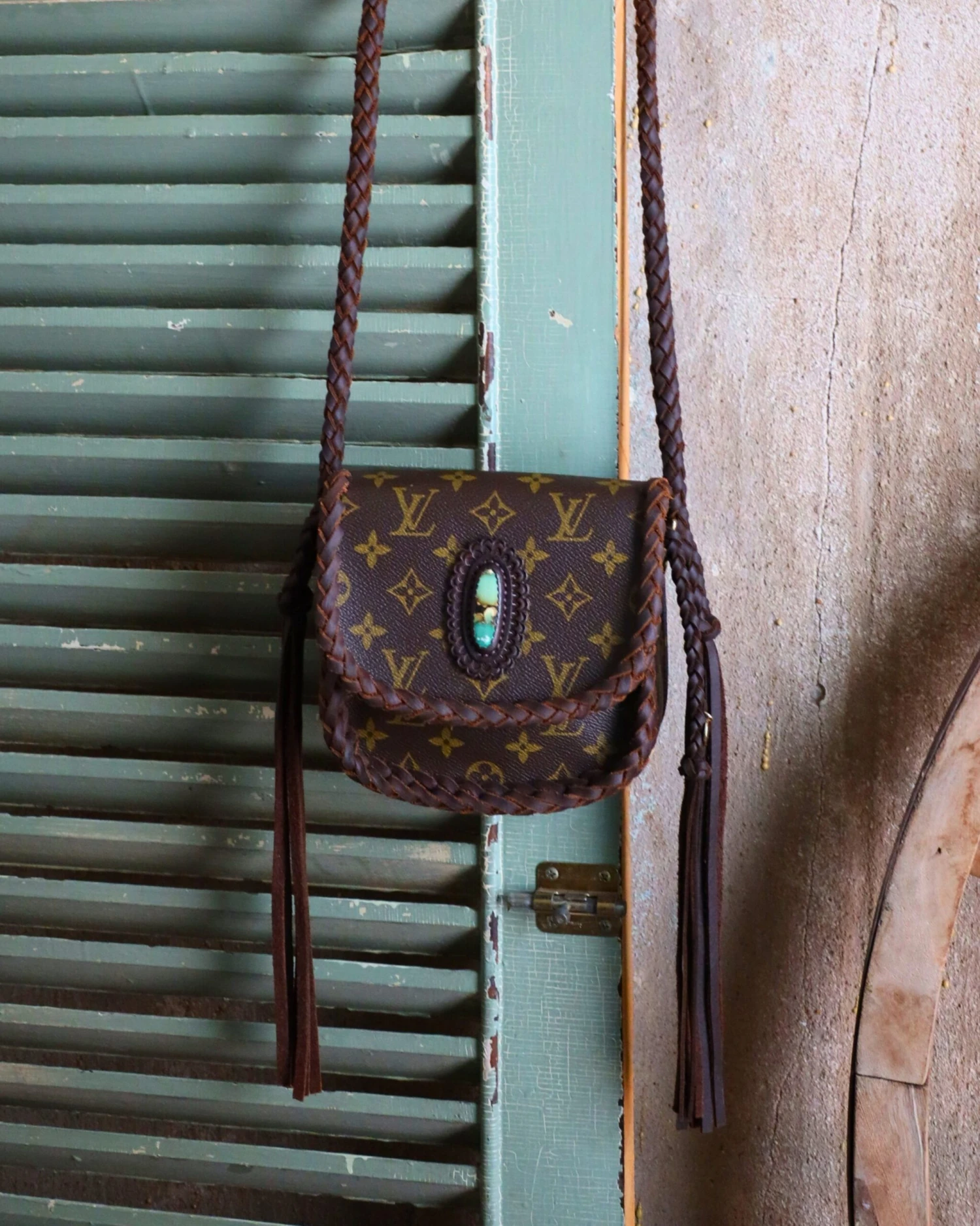 LEATHER AND VODKA ST CLOUD PM CHOC 25CT KINGMAN BAG - Image 3