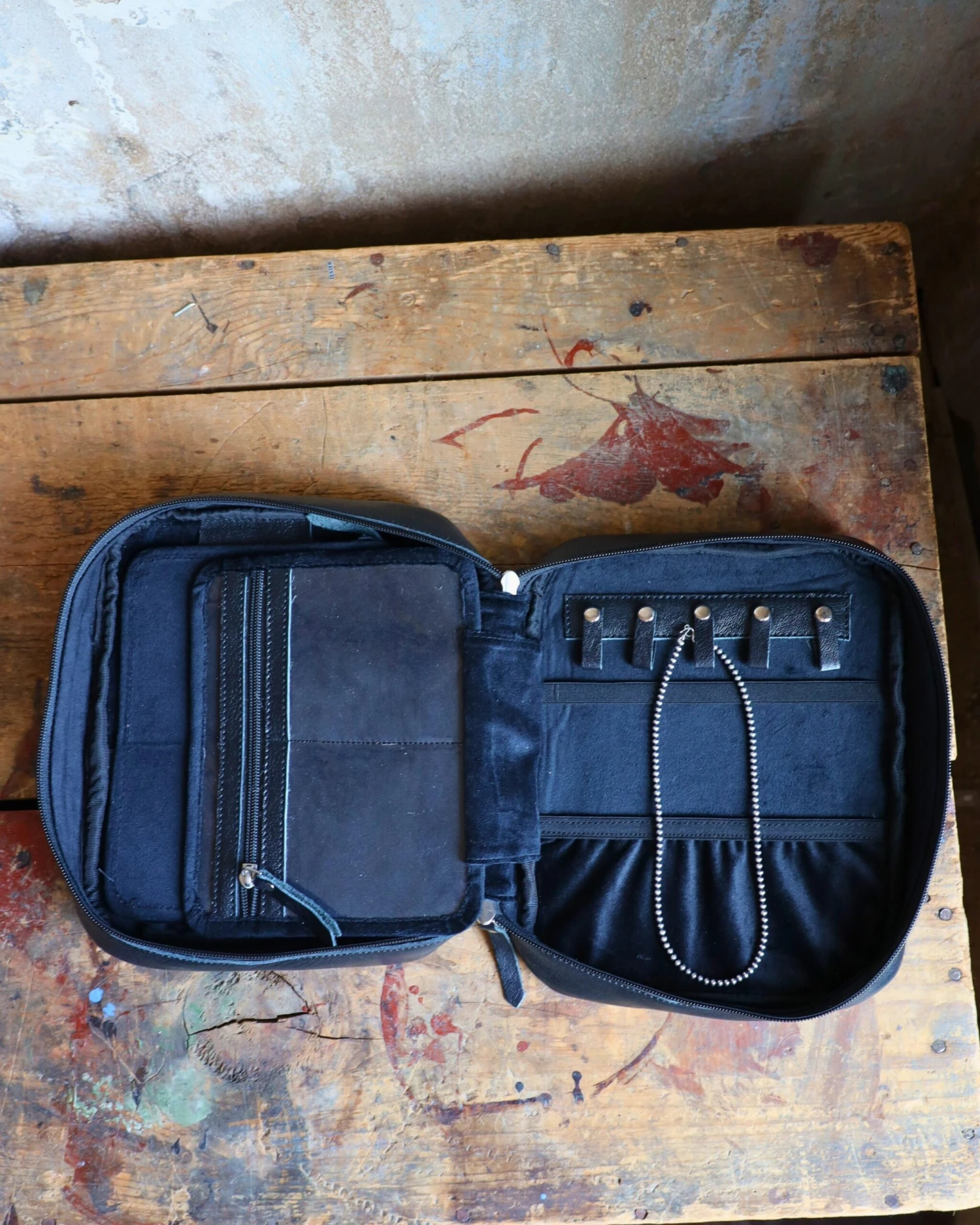 VINTAGE COWGIRL CASES JEWELRY BOOK - Image 2