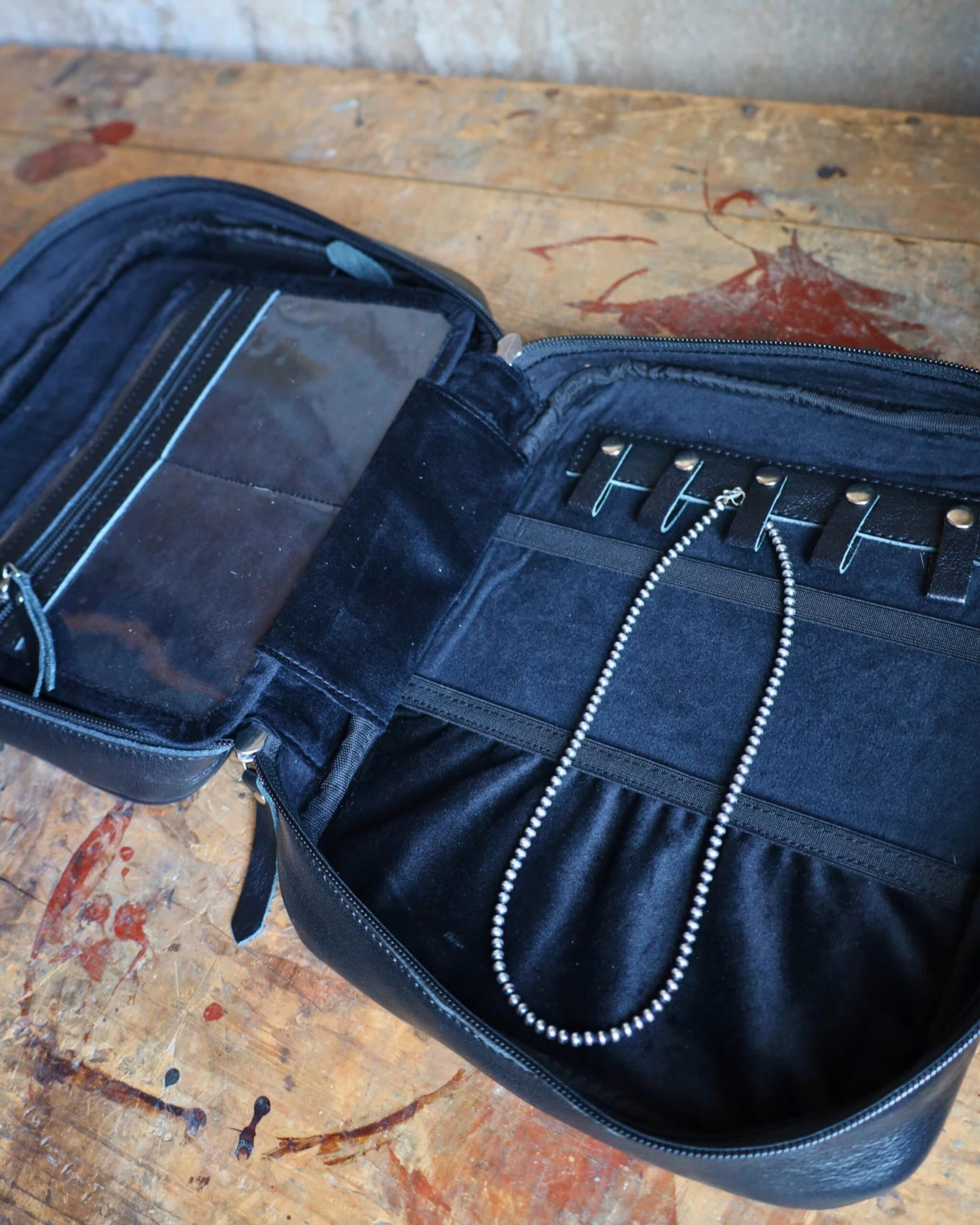 VINTAGE COWGIRL CASES JEWELRY BOOK - Image 4