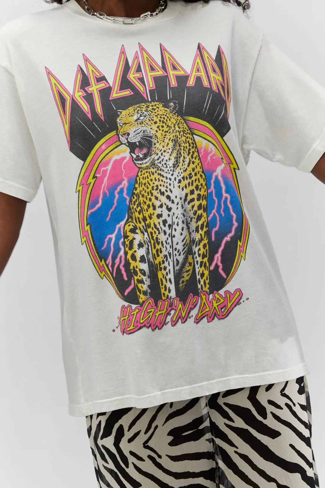 DAYDREAMER DEF LEPPARD HIGH 'N' DRY TEE - Image 5