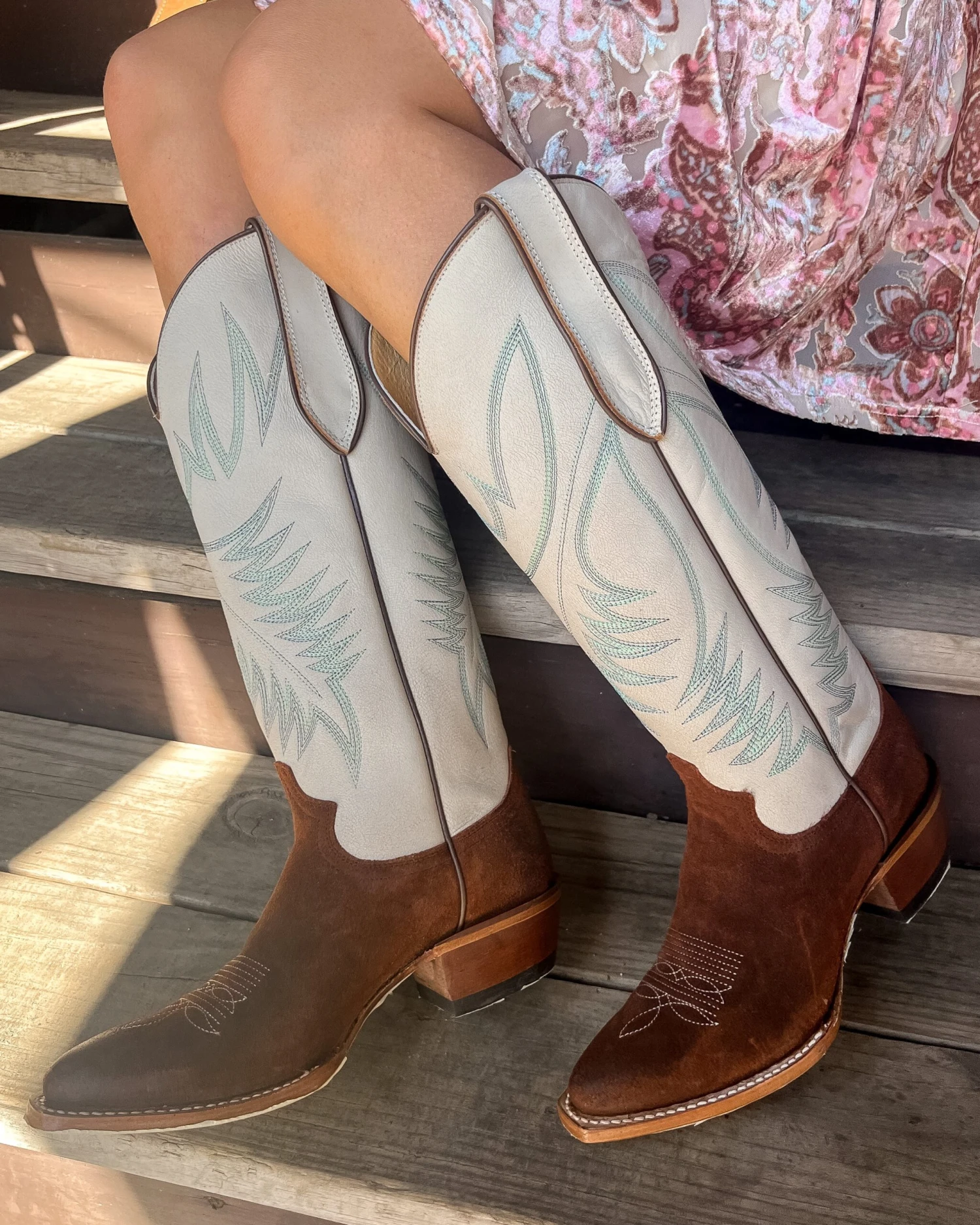 JUSTIN WOMEN'S CLARA BROWN AND WHITE BOOT - Image 2