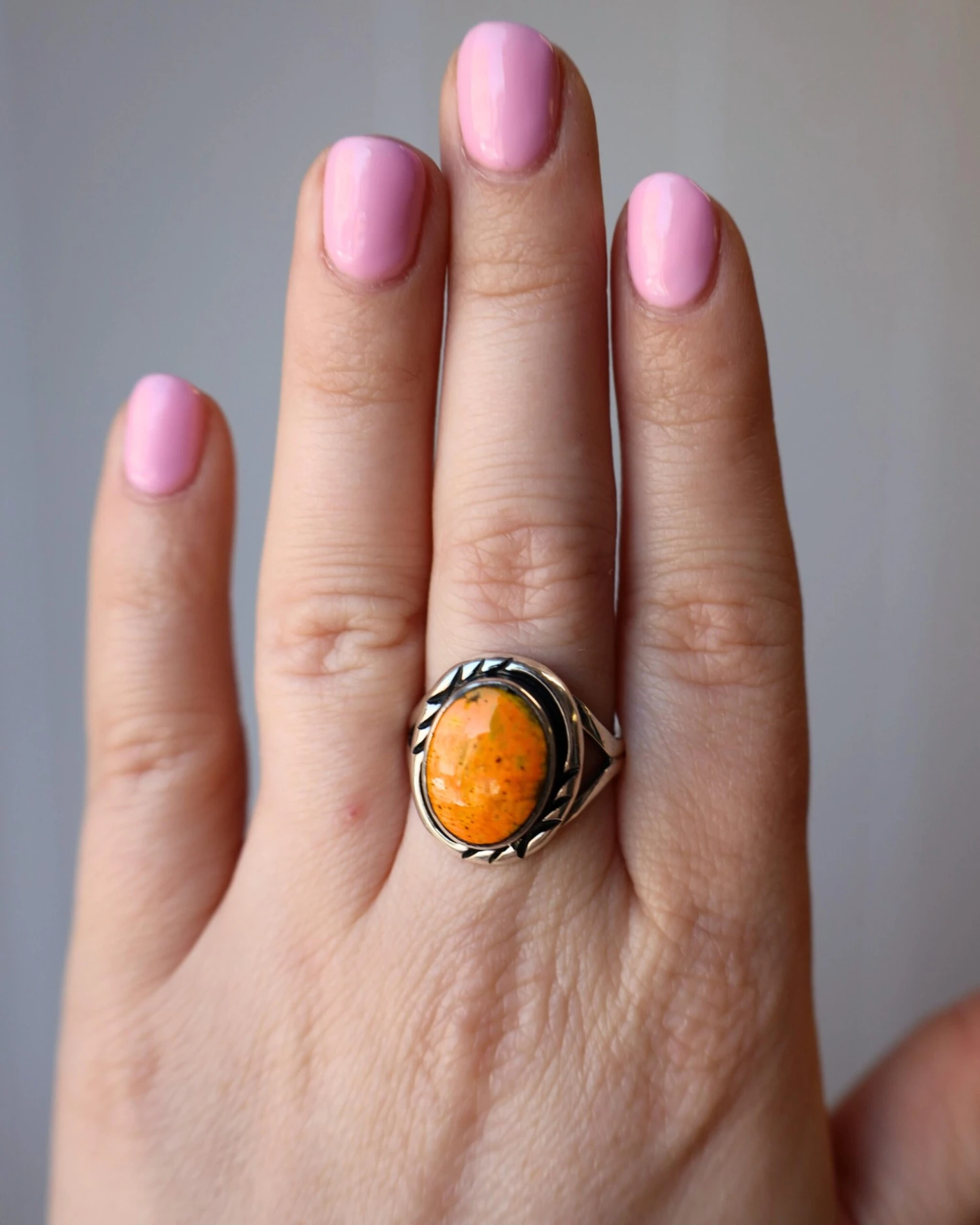 ORANGE BUMBLEBEE JASPER OVAL RING- SIZE 8 - Image 3
