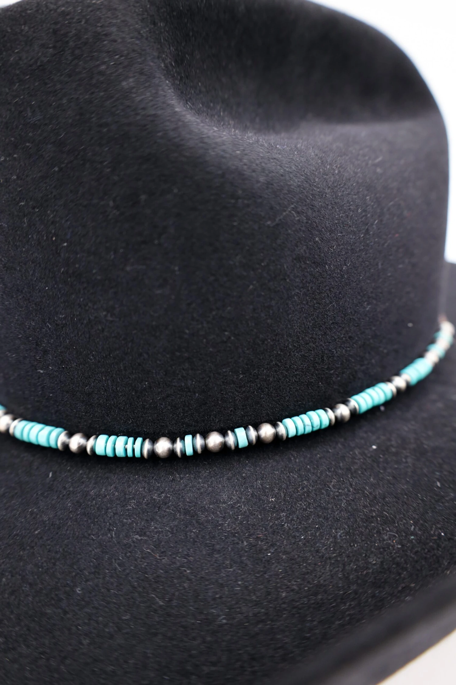 Peyote Bird Turquoise Heishi And Navajo Pearl Hat Band - Image 2
